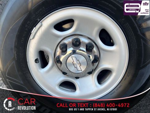 Used 2020 Chevrolet Express 3500 LT w/ LT Preferred Equipment Group RWD image 15