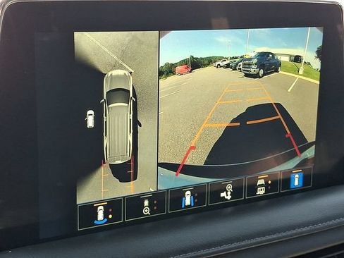 Used 2023 Chevrolet Tahoe LT w/ Luxury Package AWD/4WD image 16