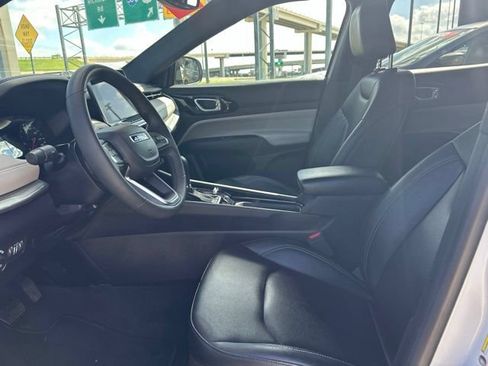 Used 2025 Jeep Compass Limited AWD/4WD image 31