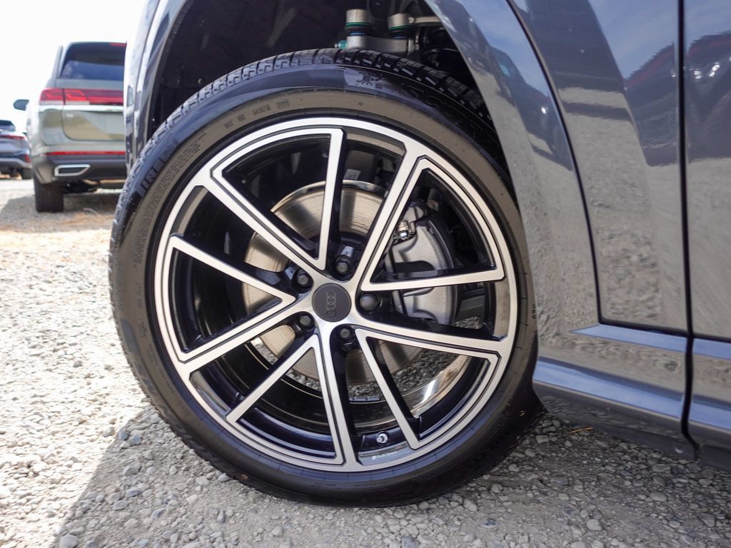 New 2026 Audi Q5 Premium Plus AWD/4WD image 11