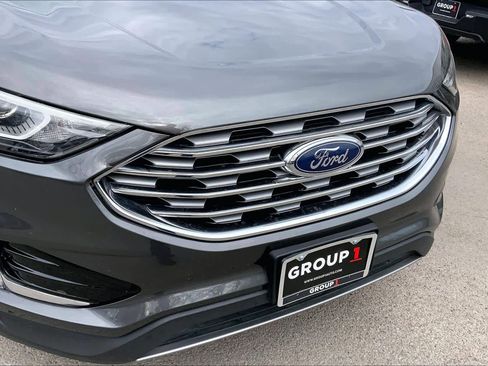Used 2019 Ford Edge Titanium image 28