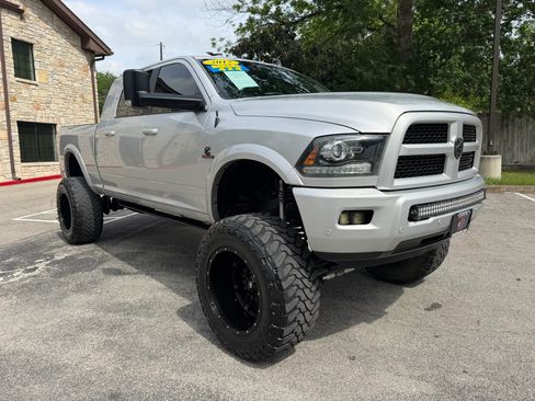Used 2017 RAM 2500 Laramie w/ Sport Appearance Group AWD/4WD image 3