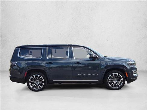 Used 2024 Jeep Grand Wagoneer Series III w/ Rear Seat Video Group 1 AWD/4WD image 4