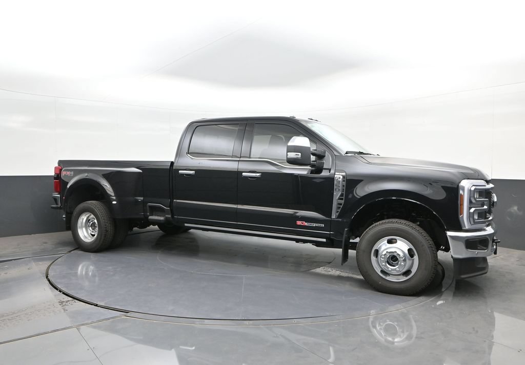 New 2026 Ford F350 King Ranch w/ Chrome Package AWD/4WD image 17
