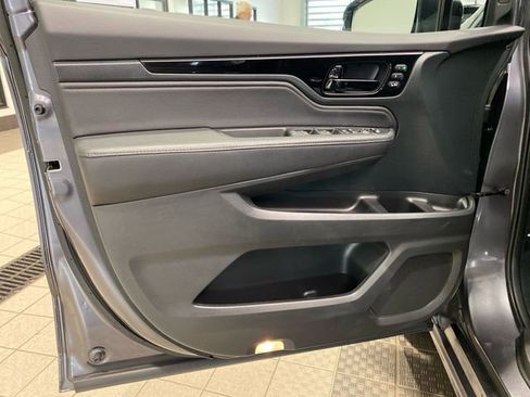 Used 2023 Honda Odyssey Elite image 10
