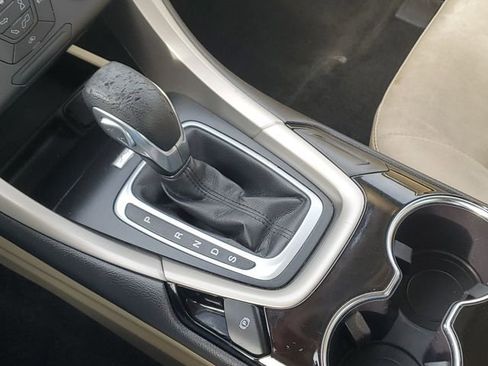 Used 2016 Ford Fusion SE image 22