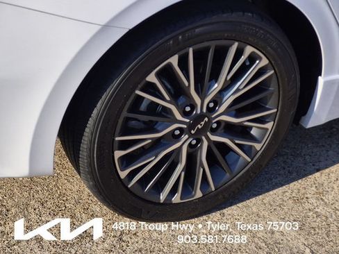 Certified 2024 Kia Forte GT-Line FWD image 11
