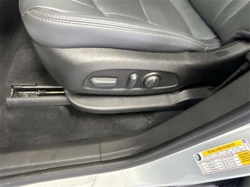 Used 2022 Buick Enclave Essence w/ Experience Buick Package image 13