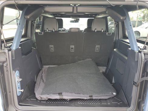 Used 2024 Ford Bronco Black Diamond image 6