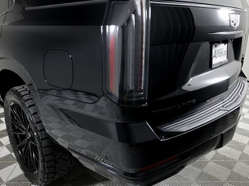 Used 2026 Cadillac Escalade Sport w/ LPO, ONYX Package AWD/4WD image 46