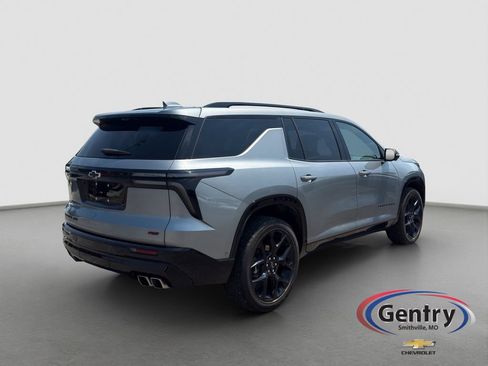Used 2024 Chevrolet Traverse RS AWD/4WD image 6
