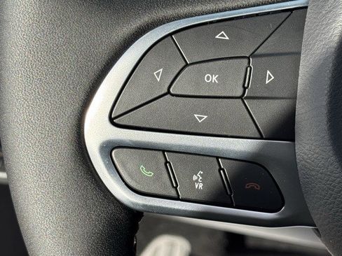 New 2026 Chrysler Pacifica Pinnacle image 17