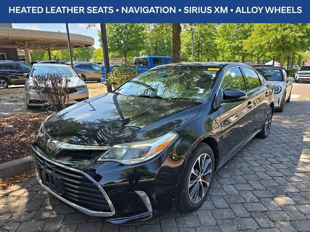 Used 2018 Toyota Avalon XLE FWD image 1