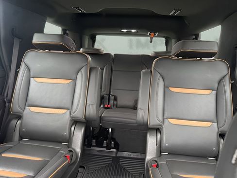 Used 2021 GMC Yukon AT4 w/ AT4 Premium Plus Package AWD/4WD image 12