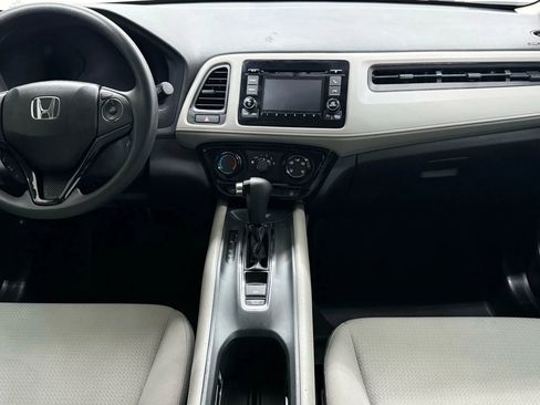 Used 2019 Honda HR-V LX image 28