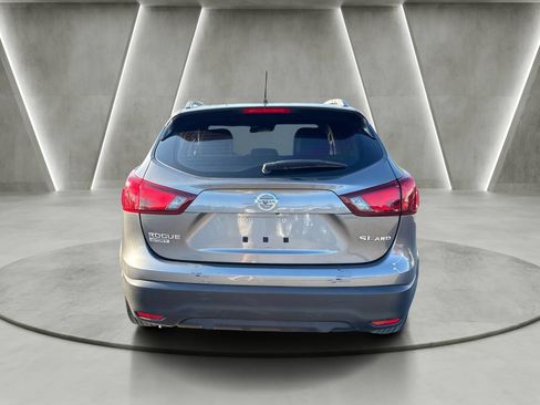 Used 2017 Nissan Rogue Sport SL w/ SL Premium Package AWD/4WD image 6