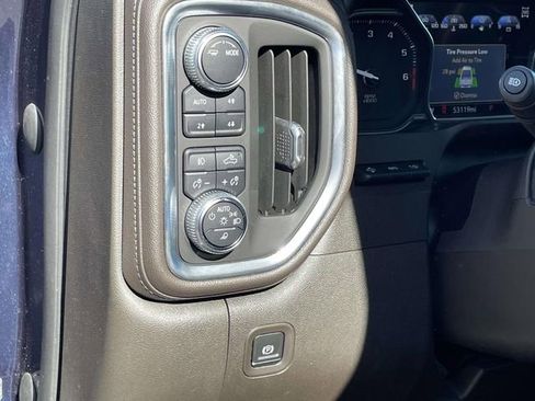 Used 2020 GMC Sierra 1500 Denali w/ Denali Ultimate Package AWD/4WD image 19