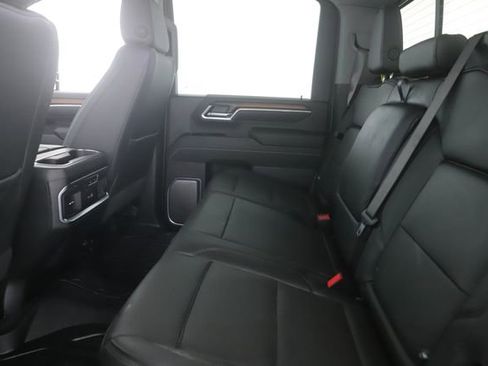Used 2025 GMC Sierra 2500 Denali w/ Denali Reserve Package AWD/4WD image 30