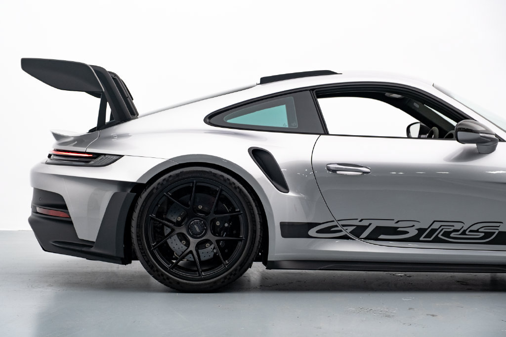 Used 2025 Porsche 911 GT3 RS RWD image 14