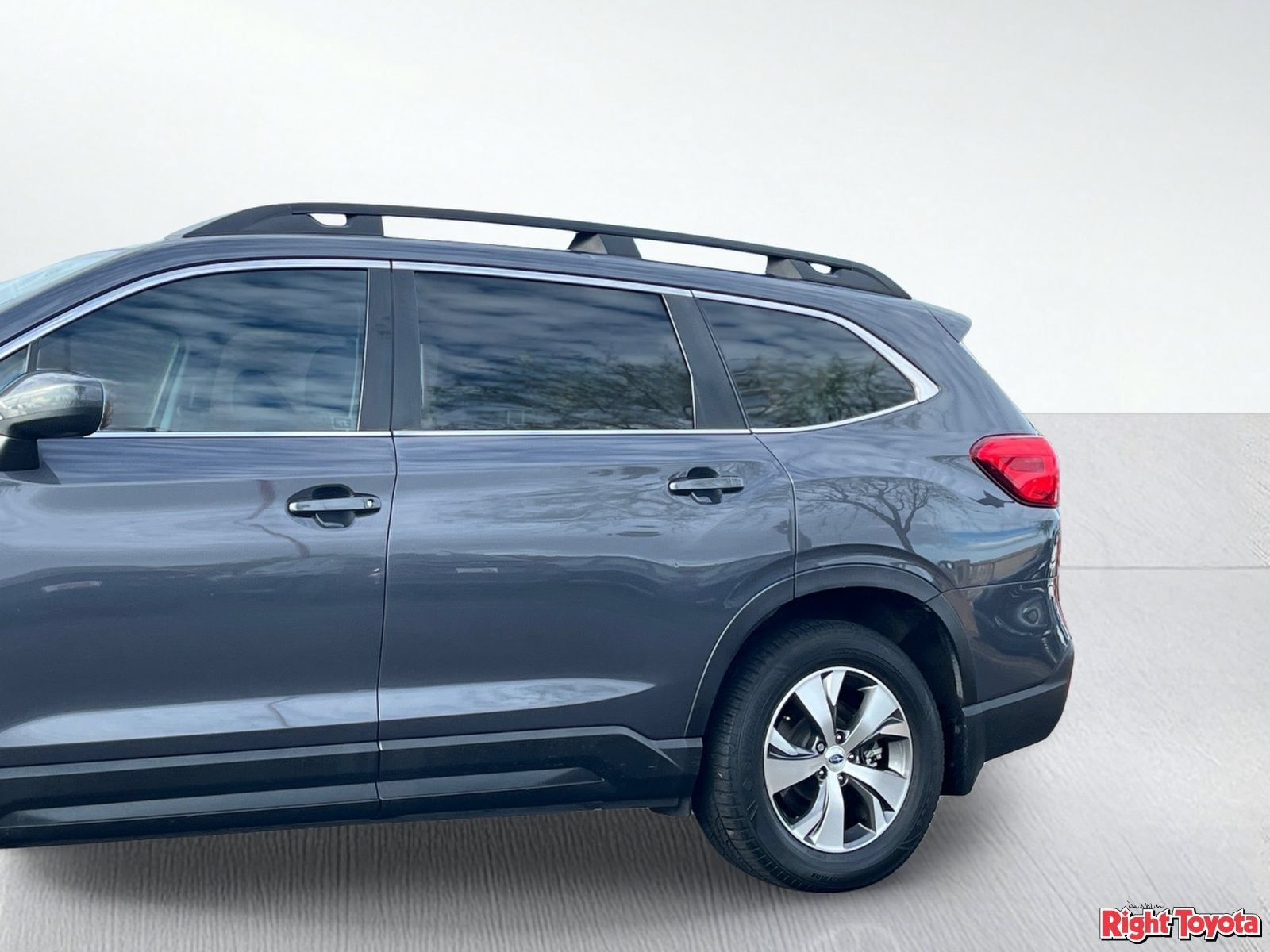 Used 2020 Subaru Ascent Premium w/ Convenience Package AWD/4WD image 9