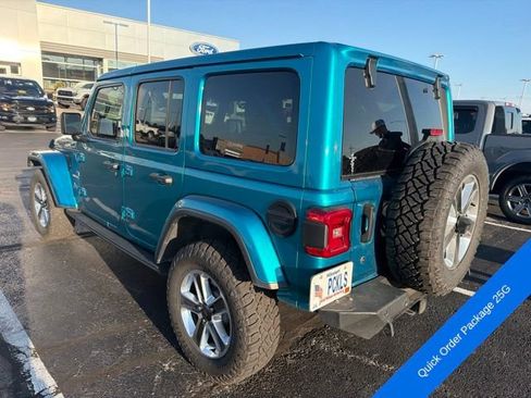 Used 2020 Jeep Wrangler Unlimited Sahara w/ Dual Top Group AWD/4WD image 8