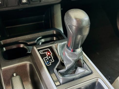 Used 2023 Toyota Tacoma SR5 RWD image 12
