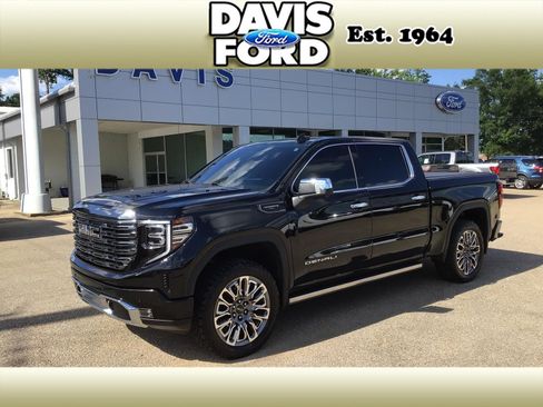 Used 2024 GMC Sierra 1500 Denali Ultimate AWD/4WD image 1