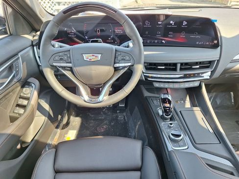 New 2026 Cadillac CT5 V image 9