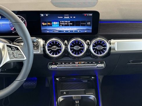 New 2026 Mercedes-Benz GLB 250 image 23