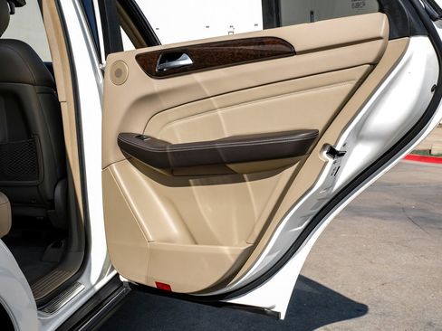 Used 2013 Mercedes-Benz ML 350 2WD image 42