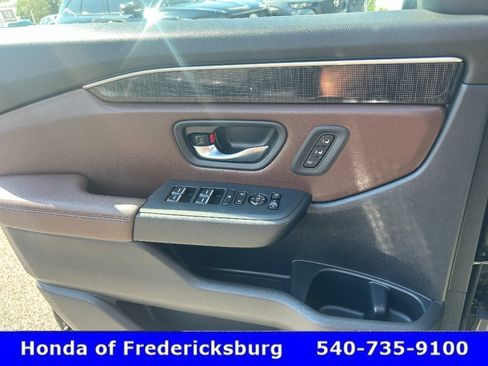 Used 2024 Honda Pilot Elite image 28