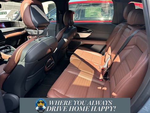 New 2026 Lincoln Nautilus Reserve image 19