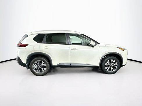 Used 2023 Nissan Rogue SV w/ SV Premium B Package FWD image 10