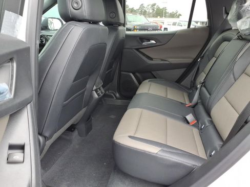 New 2026 Chevrolet Equinox LT w/ Convenience Package II image 14