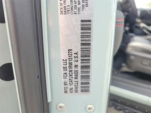 Certified 2024 Jeep Wrangler Rubicon image 23