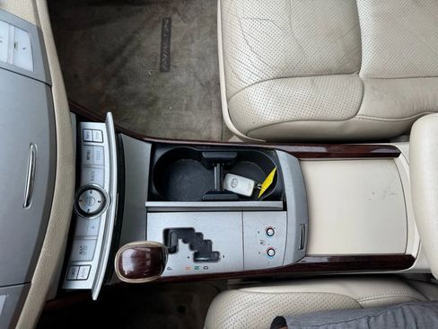 Used 2010 Toyota Avalon XL image 19