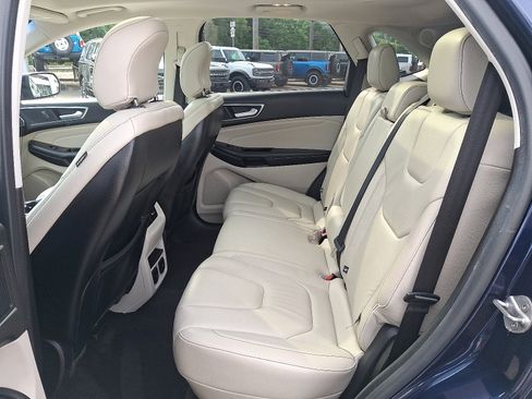 Used 2016 Ford Edge Titanium w/ Technology Package AWD/4WD image 10