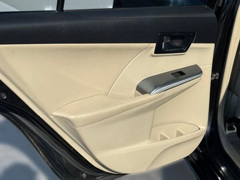 Used 2012 Toyota Camry XLE image 27