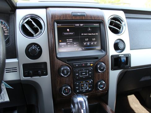 Used 2014 Ford F150 Lariat w/ Equipment Group 502A Luxury AWD/4WD image 27
