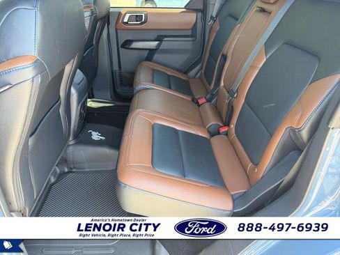 Used 2024 Ford Bronco Outer Banks AWD/4WD image 11