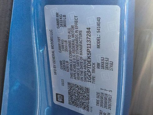 Used 2023 Chevrolet Colorado Z71 w/ Z71 Convenience Package 2 image 24