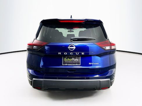 Used 2024 Nissan Rogue SV AWD/4WD image 7