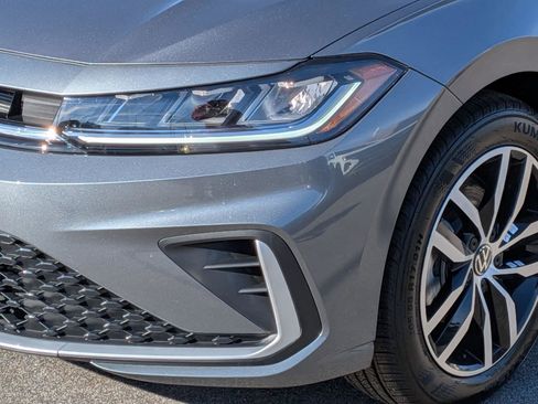 New 2026 Volkswagen Jetta SE image 9