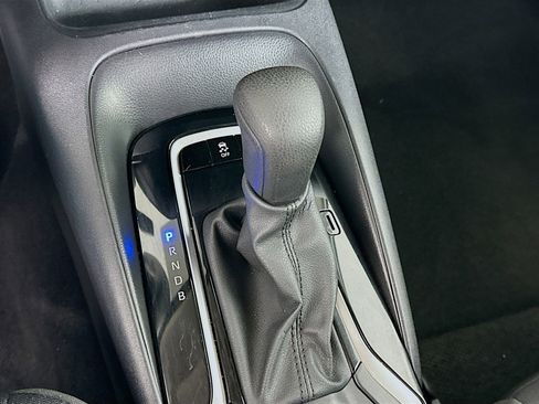 Used 2024 Toyota Corolla LE image 25