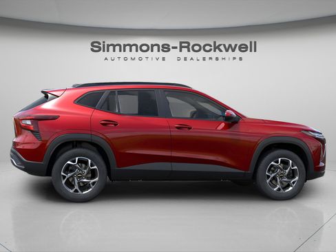 New 2026 Chevrolet Trax LT image 5