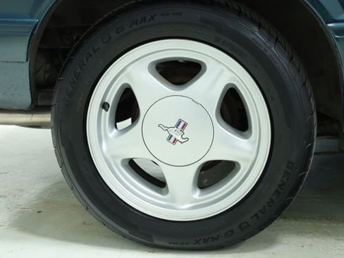 Used 1990 Ford Mustang LX image 13