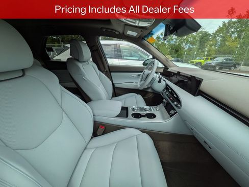 Used 2026 Genesis GV70 2.5T Advanced AWD/4WD image 9