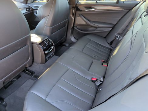 Used 2023 BMW M5 w/ Executive Package image 37