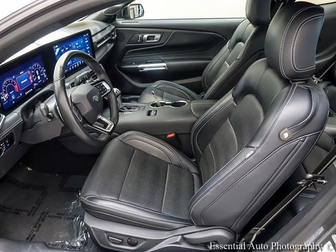 Certified 2025 Ford Mustang GT Premium RWD image 10