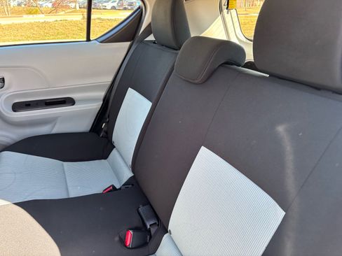 Used 2012 Toyota Prius C Three image 22